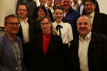 Für zwei Jahre gewählt ist das Vorstandsteam der CSU Nördlingen um die die Vorsitzende Maximiliane Böckh (vorne Mitte) und ihre beiden Stellvertreter Karl Scherlin (vorne rechts) sowie Udo Dreher (zweite Reihe ganz rechts).