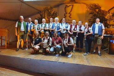 Die Titelträger der 56. Deutschen Schnupfmeisterschaft.