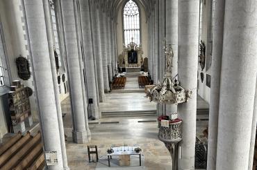 Innenansicht der Nördlinger St. Georgkirche