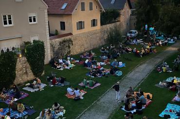 Picknick im Stadtgraben