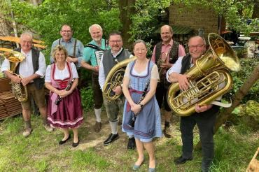 Die Wirtshausmusikanten spielen am Freitag, 8. August 2025, zum Abschluss der Veranstaltungsreihe „Musik am Marktplatz“ auf dem Marktplatz in Nördlingen.