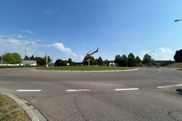 Der Hubschrauber-Kreisverkehr in Donauwörth-Riedlingen.