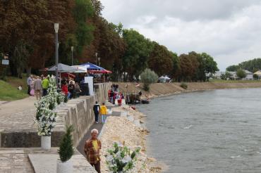 An der neuen Anlegestelle kann die traditionsreiche "Ulmer Schachtel" nun wieder in Donauwörth anlegen. 