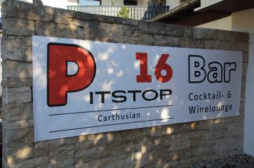 In Tapfheim eröffnet mit dem P 16 eine neue Cocktail- und Weinlounge.