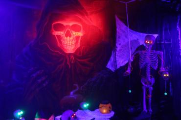 Zu Halloween entsteht in Amerdingen eine eigene Geisterbahn.