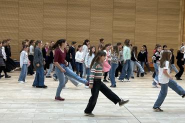 Beim Flashmob wurde mit viel Spaß an der Bewegung getanzt.