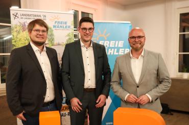 Auf dem Bild zu sehen (von links): Florian Riehl, Michael Dinkelmeier und Dr. Fabian Mehring. 