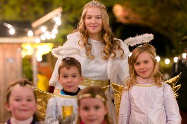 Oettinger Christkind mit Engel