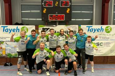 Die erste Herrenmannschaft der Handballer aus Bäumenheim überraschte gegen den Tabellenführer aus Göggingen und konnte einen verdienten Sieg einfahren.