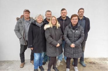 Auf dem Bild zu sehen (von links): hintere Reihe: Buchard Georg, Kraus Georg senior, Kraus Georg junior, Stickel Pierre. Vordere Reihe: Kraus Edith, Kraus Sabrina, Singler Eva.