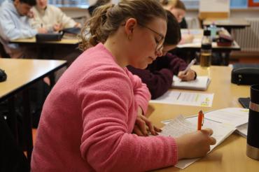 Etliche Klassen und Kurse des THG Nördlingen haben auch heuer wieder am Amnesty Briefmarathon teilgenommen. 