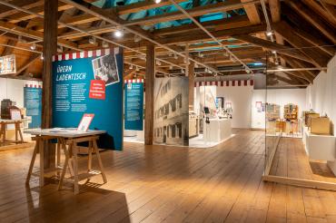 Blick in die Sonderausstellung „Übern Ladentisch“