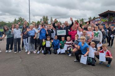 Einige erfolgreiche Läufer nach dem Spendenlauf Ende September.
