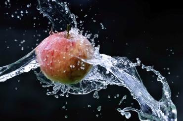 Sieger des Jahreswettbewerbs war das Foto „Splash" von Gerhard Meyer.