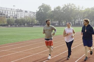 Bereits 30 Minuten Bewegung am Tag reichen aus, um das Immunsystem zu stärken. 