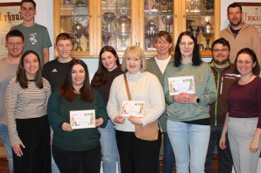 Spendenübergabe Theaterspieler 