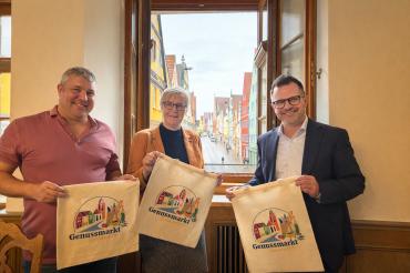 Das Bild zeigt von links: Ingo Jonson, Christiane Kickum und Jürgen Sorré. 