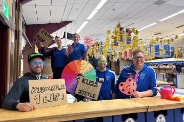 Am Freitag, 13. Februar findet in der Schmutterhalle die Party "Auflegen gegen Auflagen" statt. 