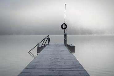 „Der Steg” von Martin Rappenegger zum Foto des Monats gewählt