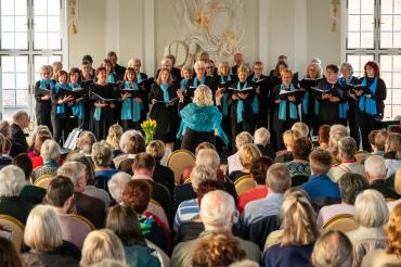 Der Projektchor Ammersee-Harburg-Mallorca gastiert im Fürstensaal der Harburg.
