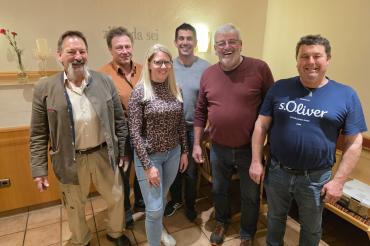 Neue Karab-Vorstandschaft (v.l.): Karl Stumpf, Thomas Wiedemann, Julia Tschunke, Benjamin Lanzer, Heinz Schreitmülller, Thomas Kornmann