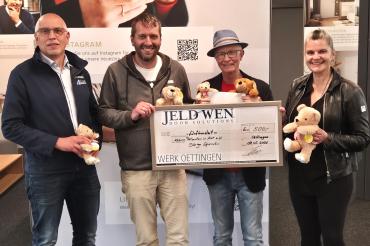Von links: Karl-Heinz Hederer (Personalmanager), Thomas Enslin (Betriebsratsvorsitzender), Ralph Wendling (1. Vorsitzender) und Sabine Vierkorn (Betriebsrätin).
