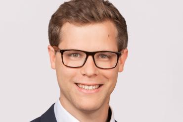 Zum 1. Juni übernimmt der 33-jährige Bezirksrat Frederik Hintermayr aus Asbach-Bäumenheim den Vorsitz der SPD-Fraktion im Bezirkstag von Schwaben.