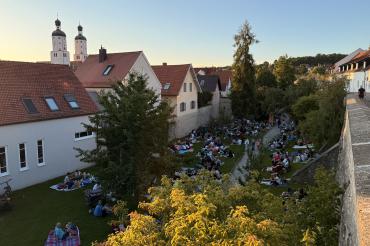 Picknick im Stadtgraben