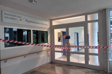 Der Eingang des Bezirkskrankenhauses Donauwörth wurde für zwei Stunden gesperrt.