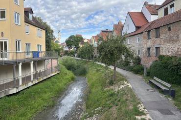 In den Sommermonaten ist die Kleine Wörnitz oft ausgetrocknet. 