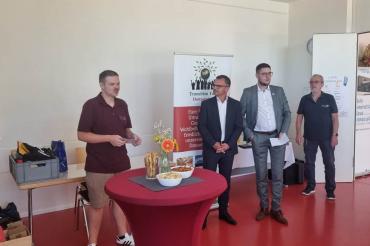 V.l.n.r.: Jan Steinert, Oberbürgermeister Jürgen Sorré und Landrat Michael Dinkelmeier