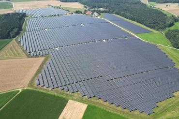 So sieht der Solarpark Amerdingen von oben aus.