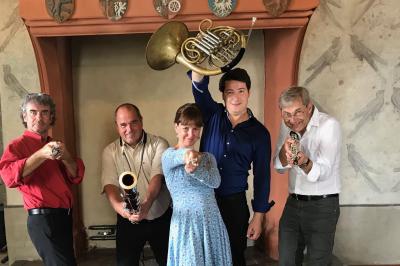 Das Bild zeigt das Süddeutsche Bläser-Ensemble "Profive".