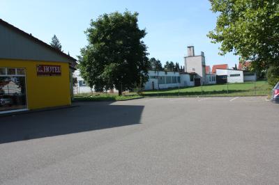 Auf dem Bild zu sehen die Fläche für einen Edeka-Vollsortimenter in Tapfheim.