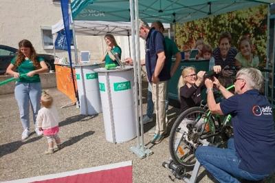 Viel Interessantes rund ums Fahrrad gab es am Marktsonntag mit ADFC und AOK bei Bike & Motorwelt Schindel in Monheim.