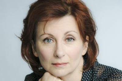 Die Schauspielerin Carmen-Dorothe Moll wird in der kommenden Spielzeit das Stück "My fair lady" auf der Freilichtbühne Nördlingen inszenieren.