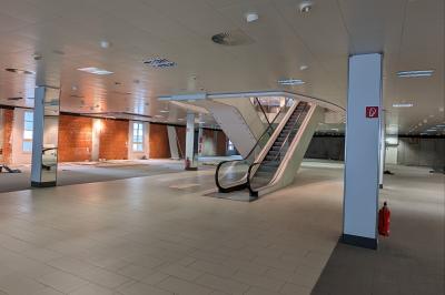 Hier sieht man das Schuh-Schmid-Gebäude von innen.