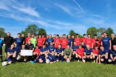 Donauwörther Mondspritzer spielen gegen die Fa. Grenzebach