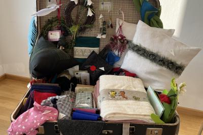 Alles was verkauft werden soll, muss in einen Koffer passen. 