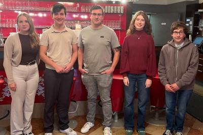 Die Mitglieder der JU Rain stehen hinter dem CSU-Bürgermeisterkandidat Manuel Paula (mitte). 