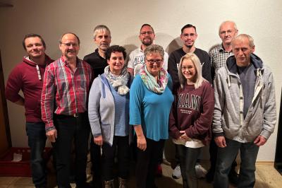 Hintere Reihe v.l.: Martin Blaschek, Manfred Pollaschek, Andy Weiher, Dominc Weiher, Hans Lettenbauer Vordere Reihe v.l.: Manfred Blaschek Elisabeth Wiedenmann, Jutta Blaschek, Jasmine Hanke Markus Schmied