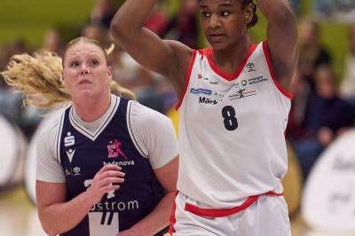 Die deutsche Nachwuchsnationalspielerin Chanel Ndi, hier gegen Freiburg, zeigte ihr bisher bestes Seniorenspiel.