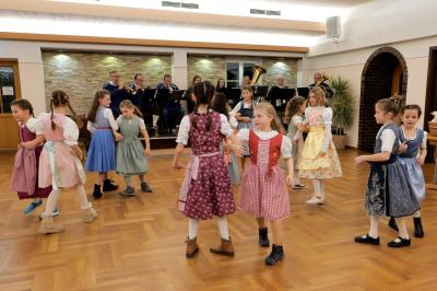 Die Tanz AG der Grundschule Marktoffingen