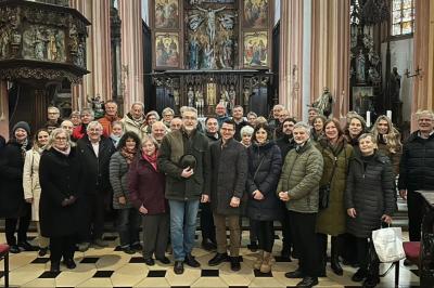 Die Nördlinger Reisegruppe mit Oberbürgermeister David Wittner 