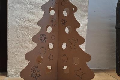 Papp-Weihnachtsbäume