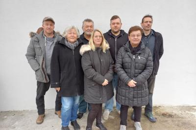 Auf dem Bild zu sehen (von links): hintere Reihe: Buchard Georg, Kraus Georg senior, Kraus Georg junior, Stickel Pierre. Vordere Reihe: Kraus Edith, Kraus Sabrina, Singler Eva.