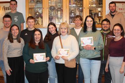 Spendenübergabe Theaterspieler 