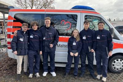 An der offiziellen Malteser Kleidung und ihrem Dienstausweis sind die Werber zu erkennen, die derzeit wieder unterwegs sind. Gut zu wissen: Sie nehmen kein Bargeld entgegen. 