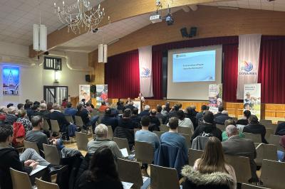 Die Fortbildung How To Vereinsfest ist Teil der erfolgreichen Fortbildungsreihe für Ehrenamtliche des Landkreises Donau-Ries. Hier, eine bereits vergangene Ehrenamtsfortbildung in der Stadthalle Monheim.