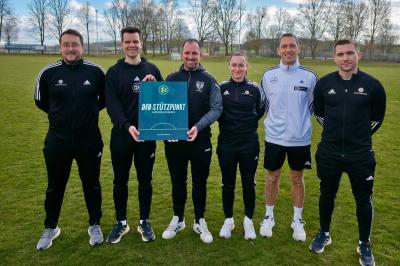 V.l.n.r.: Westbayern Koordinator Christoph Weber, NLZ-Leiter Fabian Schmidt, Jugendleiter TSV 1861 Nördlingen Markus Randi und die Stützpunkttrainer Ricarda Kiessling, Markus Klaus und Torsten König.